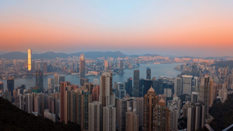 How to Travel Like a Local